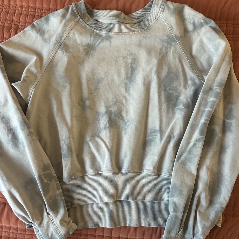 Lululemon crewneck sweater